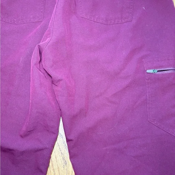 FIGS Technical Collection Jogger Pants Size Medium Maroon Drawstring Elastic - Picture 12 of 16